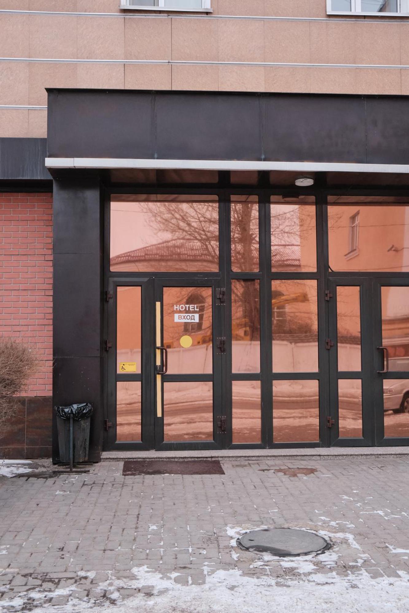 Hotel Europa Semey Bagian luar foto